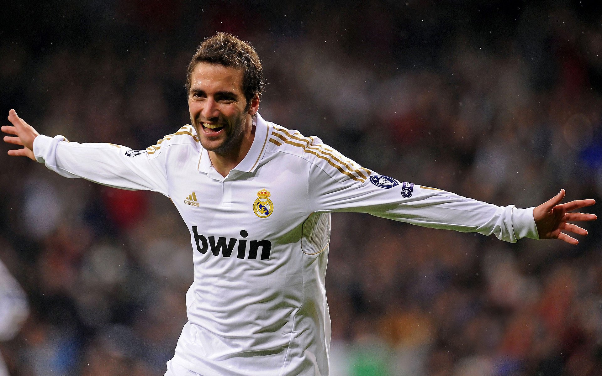 俱乐部文化：球队背后的城市故事，球队俱乐部靠什么赚钱