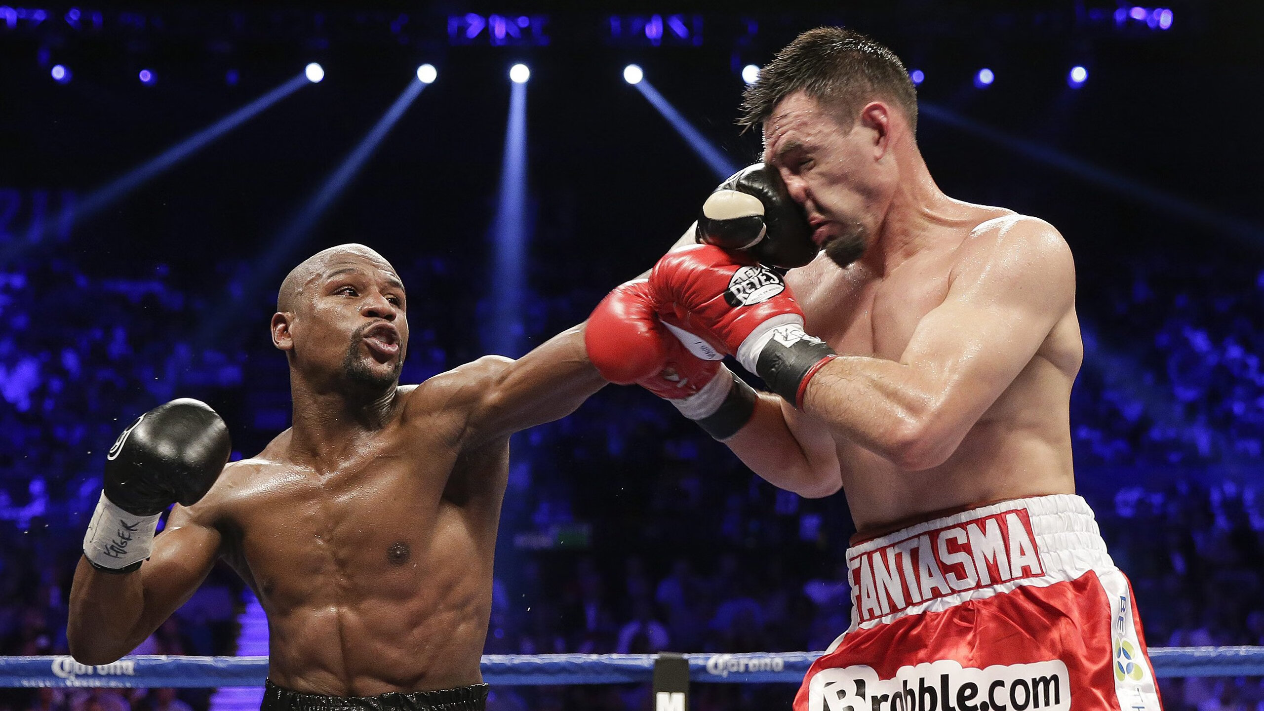 五大联赛比赛中是否越来越多采用双边路突破战术，双边路体系